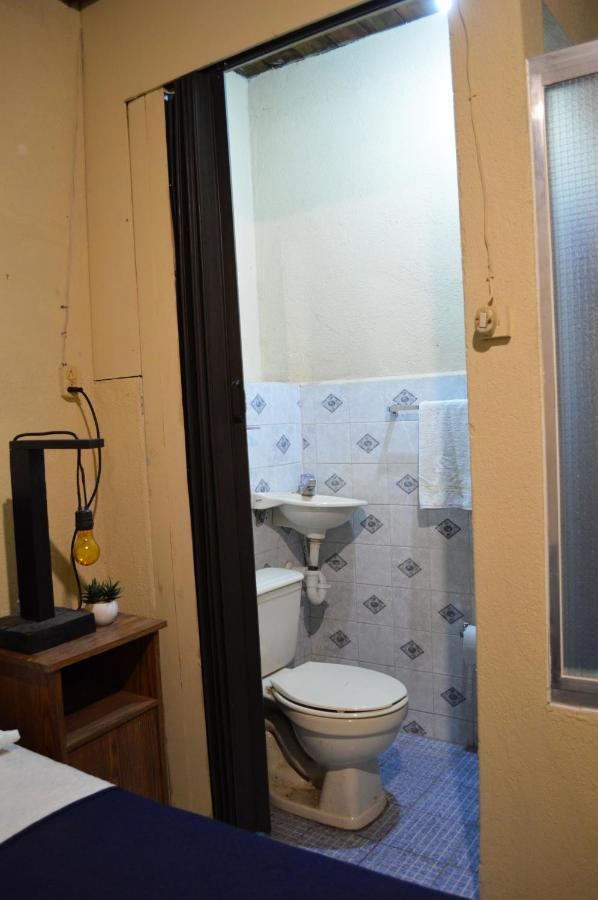אנטיגואה גואטמלה Ave Del Paraiso Guest House מראה חיצוני תמונה