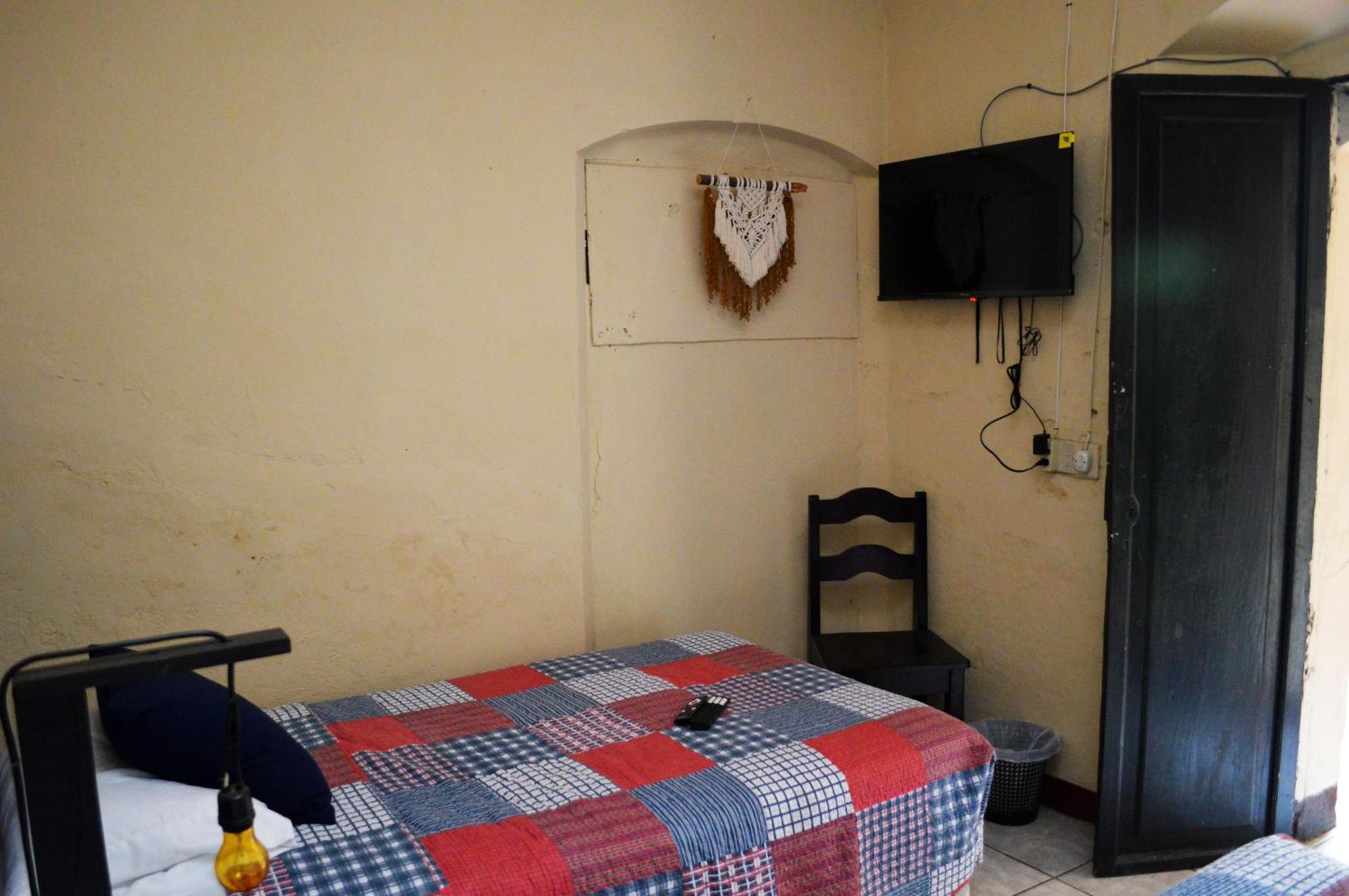 אנטיגואה גואטמלה Ave Del Paraiso Guest House מראה חיצוני תמונה
